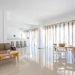 Angelos Apartahotel 3*