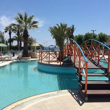 Angelos Aparthotel 3*